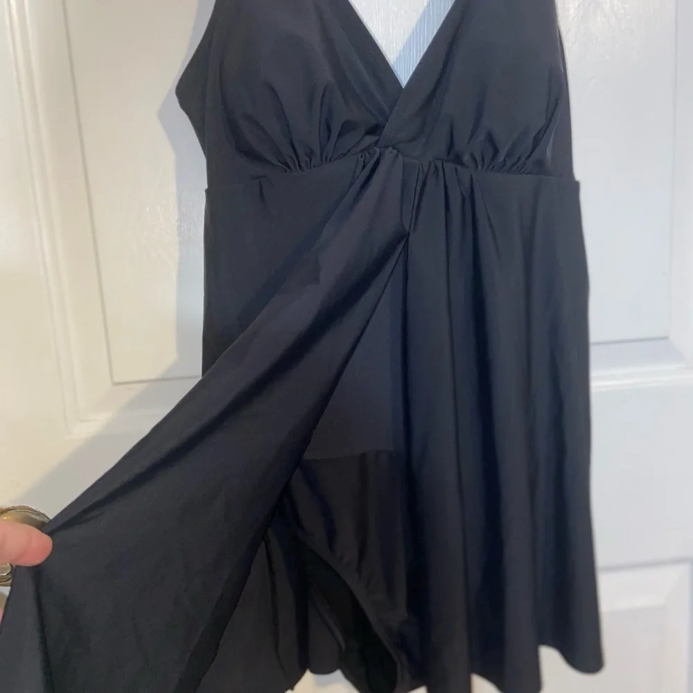 Nicole Miller swimsuit Dress - Picture 4 of 9